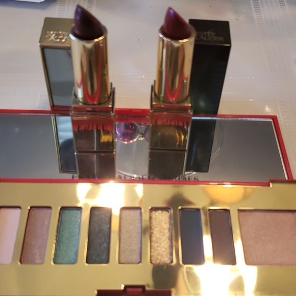 .Estee lauder makeup - Picture 2 of 3